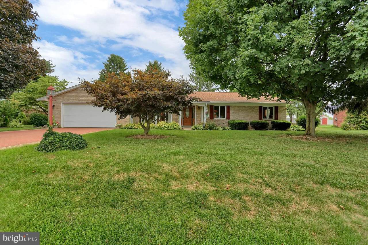 19214 Woodhaven Drive - Photo 1