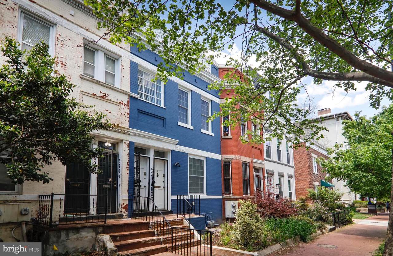 622 4TH Street - Photo 1