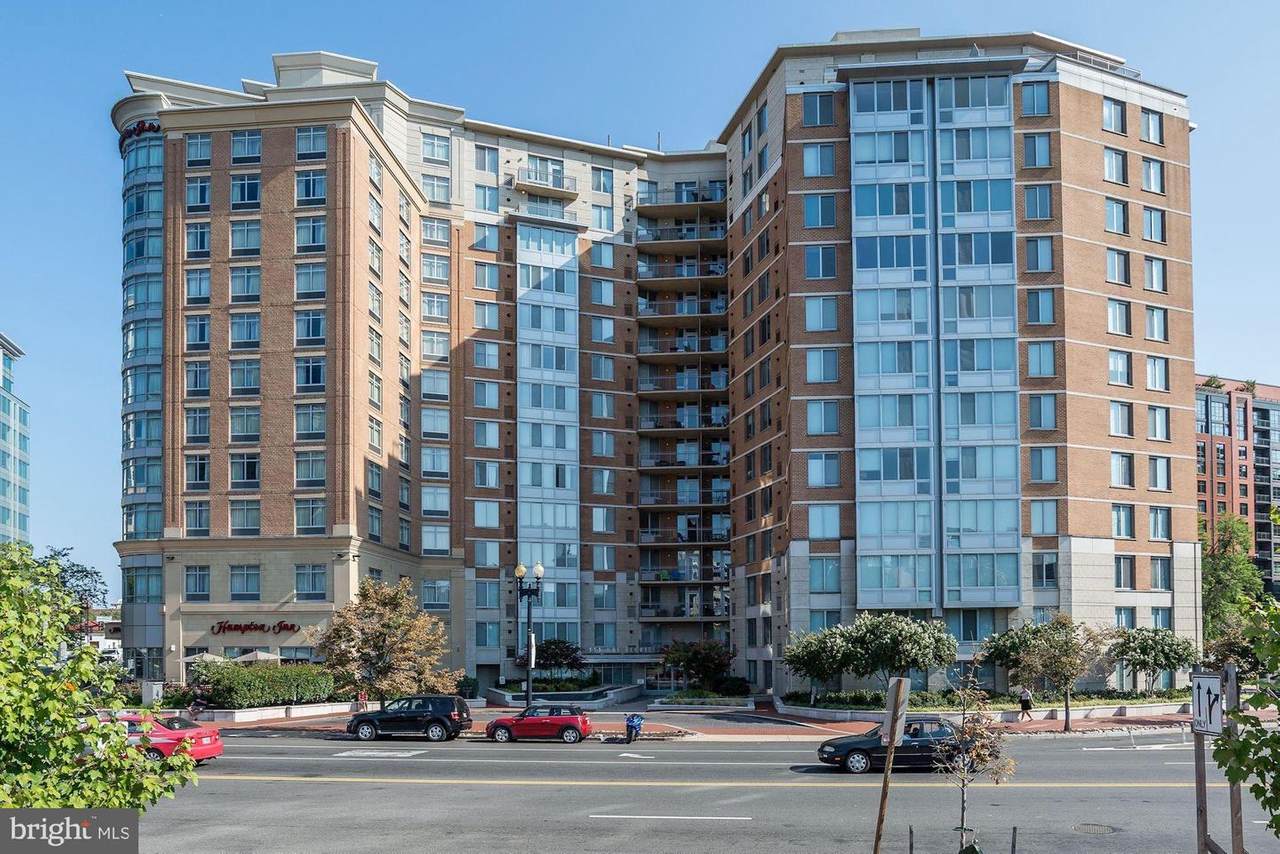 555 Massachusetts Avenue - Photo 1
