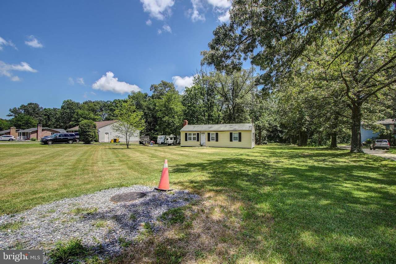 253 Severn Road - Photo 1