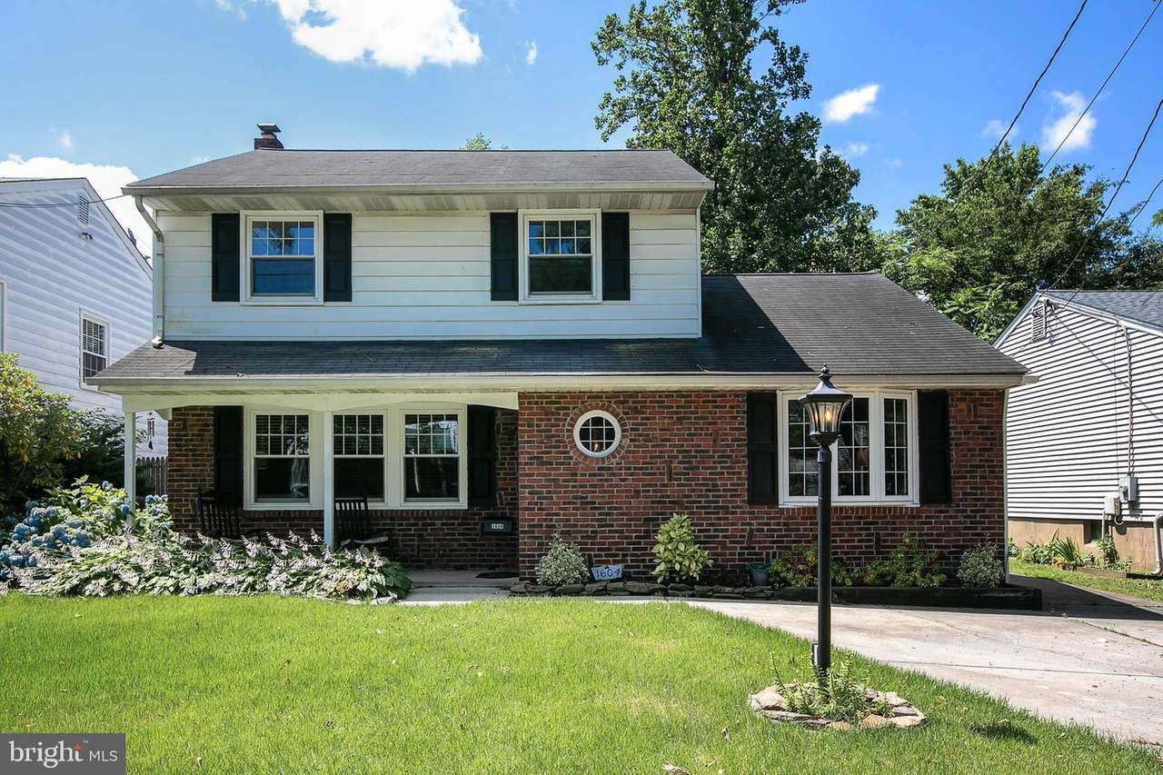 1604 Cedar Avenue - Photo 1