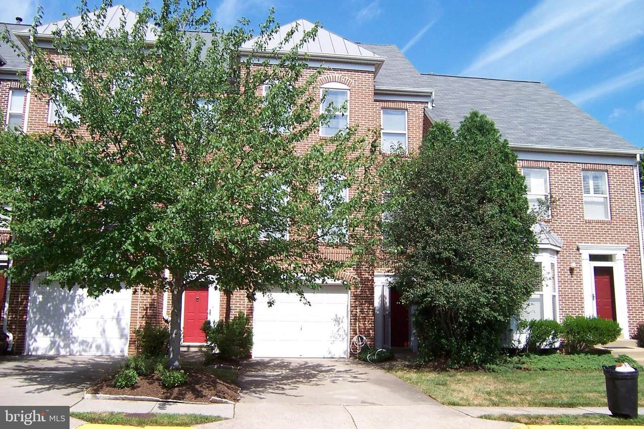 12097 Edgemere Circle - Photo 1
