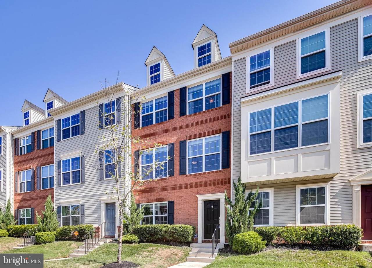 7819 Quidditch Lane - Photo 1