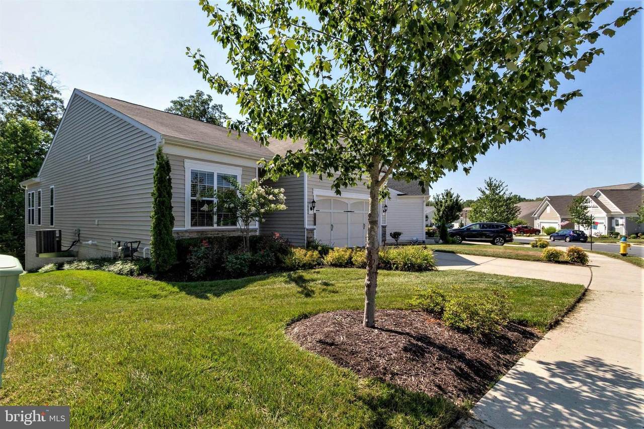 137 Denison Street - Photo 1