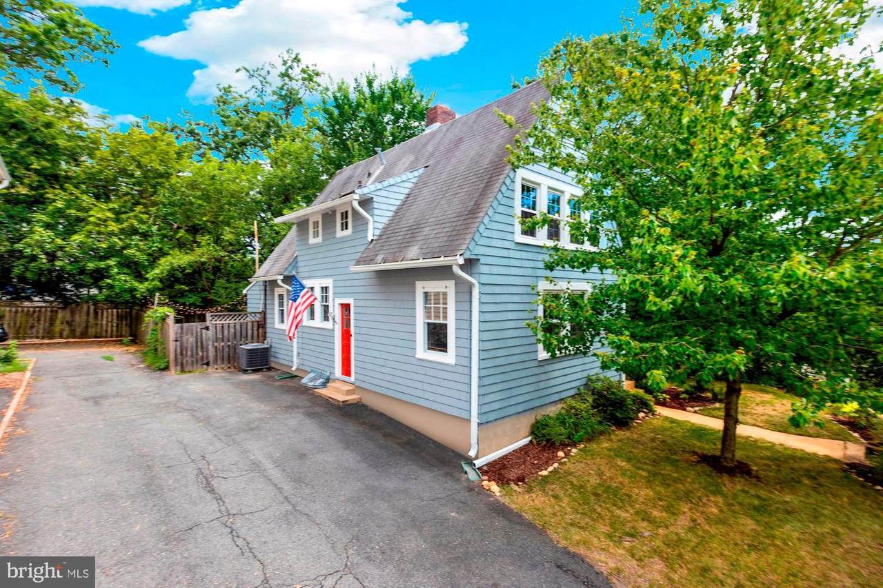 1309 Glebe Road - Photo 1