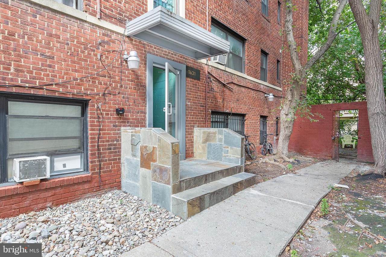 1631 6TH Street - Photo 1