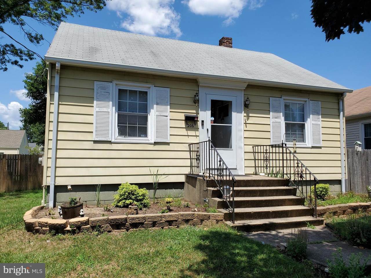 206 Edmund Street - Photo 1