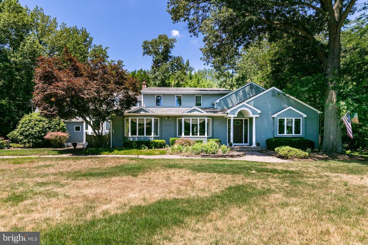 1208 Cotswold Lane - Photo 1