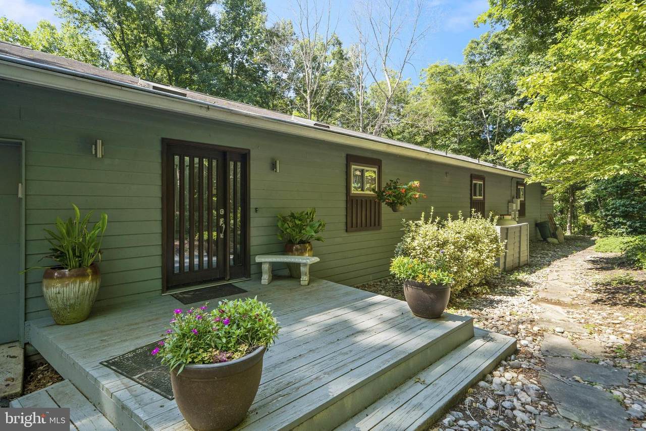 9320 Baker Street - Photo 1