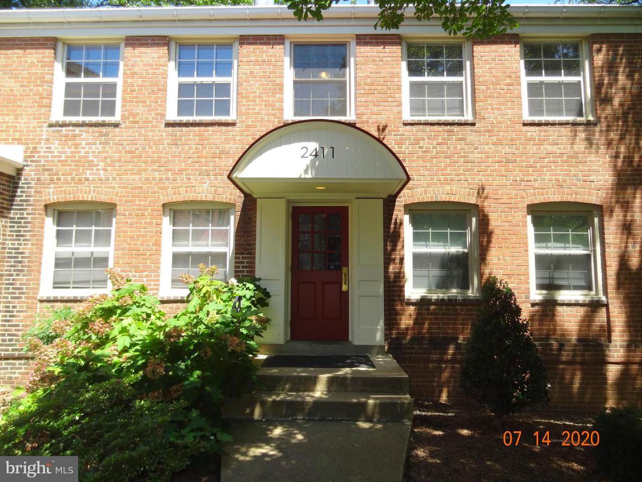2411 Arlington Boulevard - Photo 1