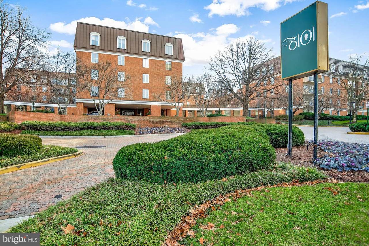 8101 Connecticut Avenue - Photo 1