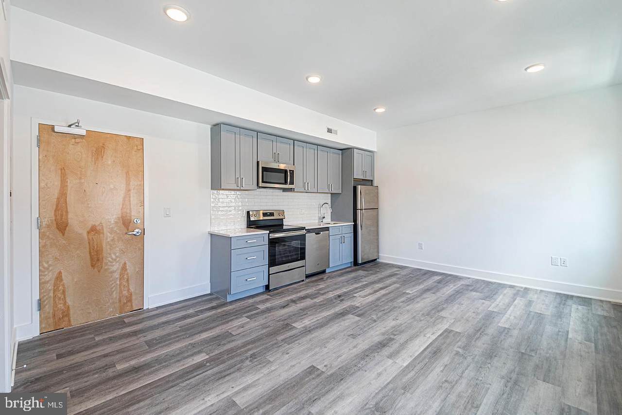 1520 South Street - Photo 1