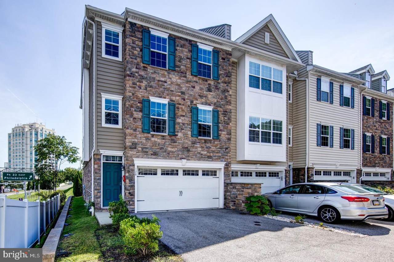 128 Moorehead Avenue - Photo 1