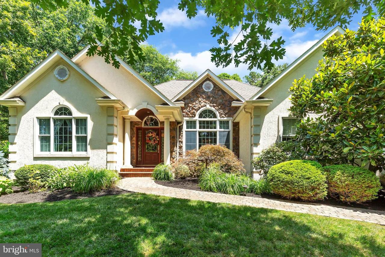 17 Tanglewood Drive - Photo 1