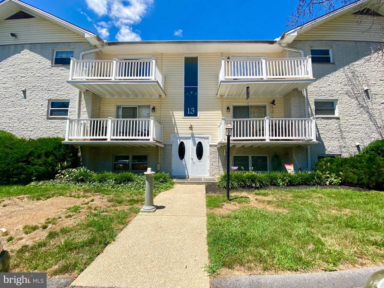 13 Warren Lodge Court - Photo 1
