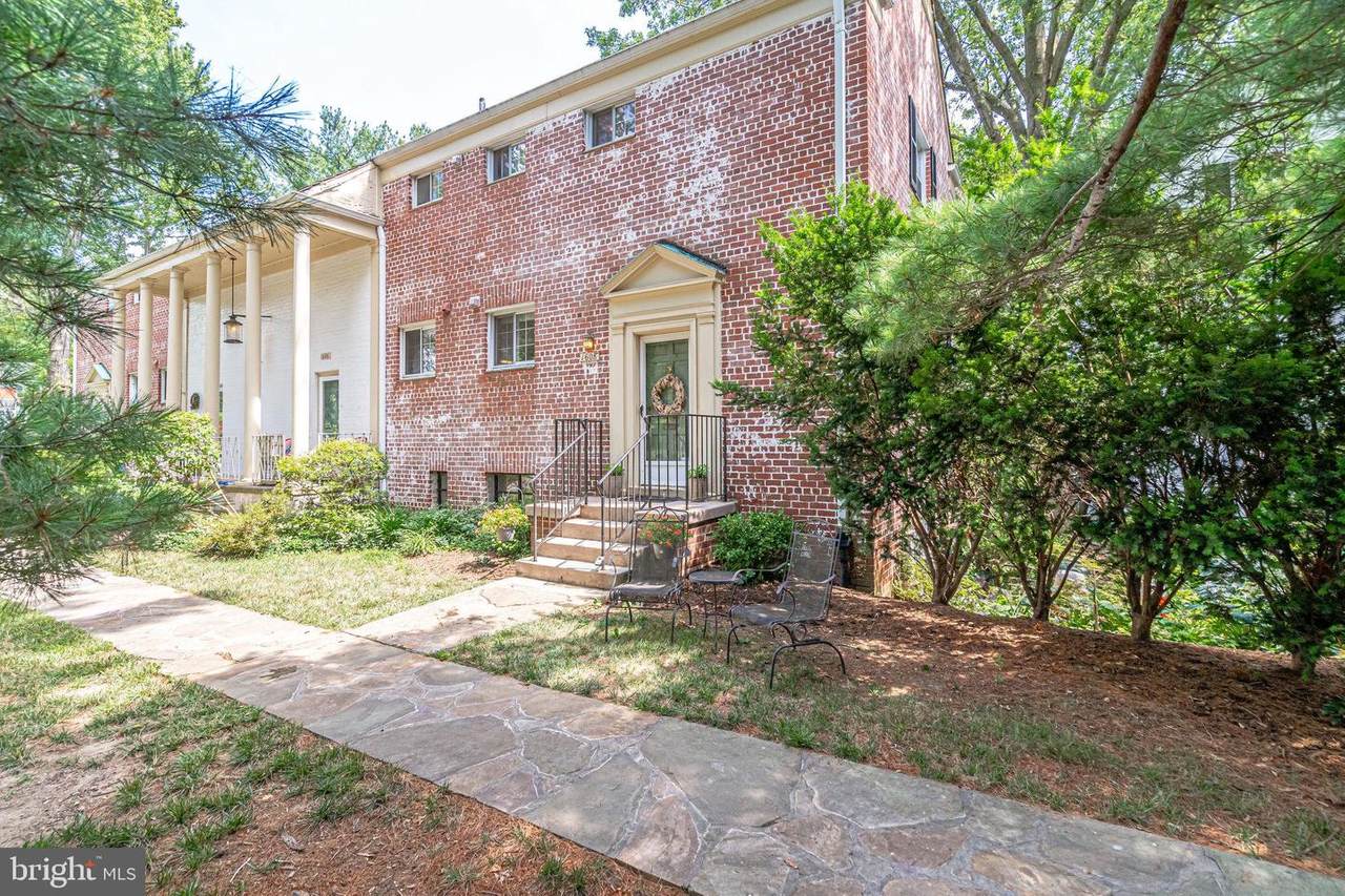 1608 Preston Road - Photo 1