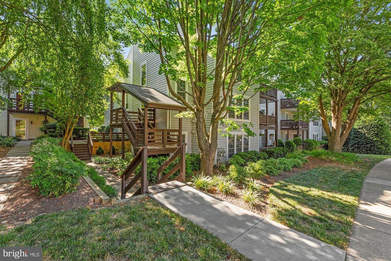 10157 Oakton Terrace Road - Photo 1