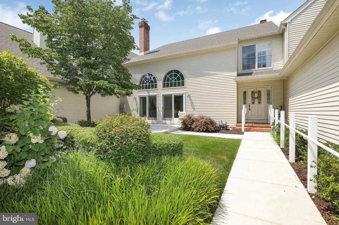 453 Windrow Clusters Drive - Photo 1