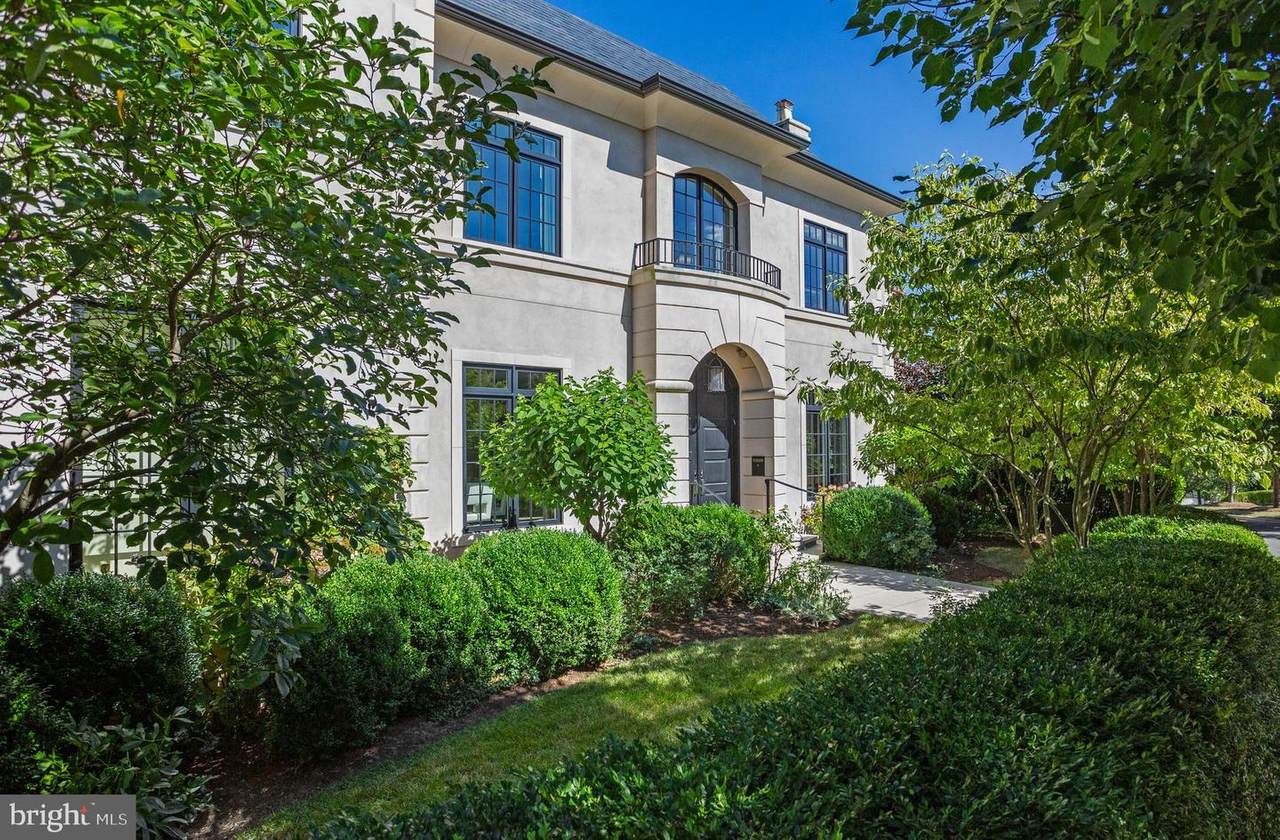 2100 Dunmore Lane - Photo 1