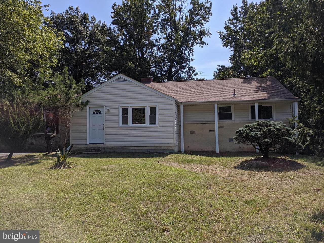 9317 Lanham Severn Road - Photo 1
