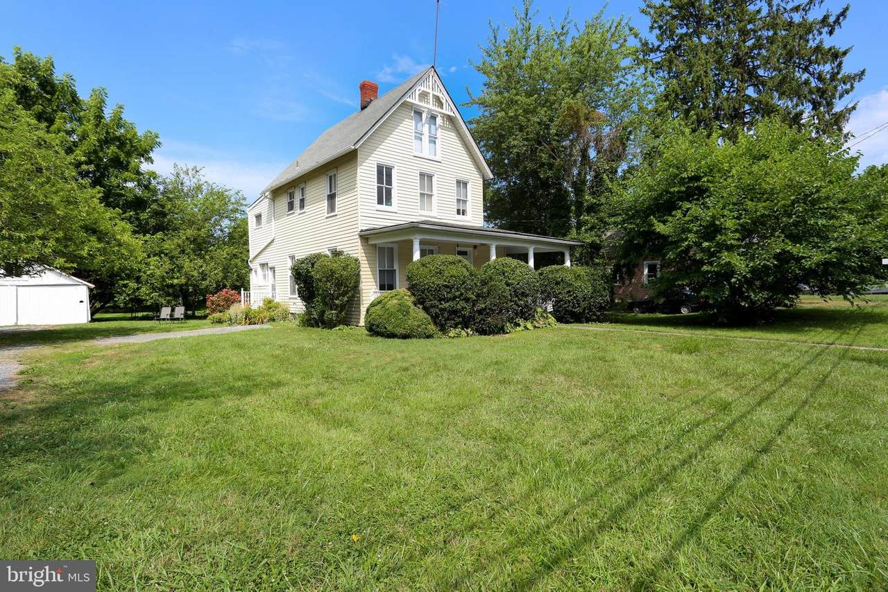 21524 Laytonsville Road - Photo 1