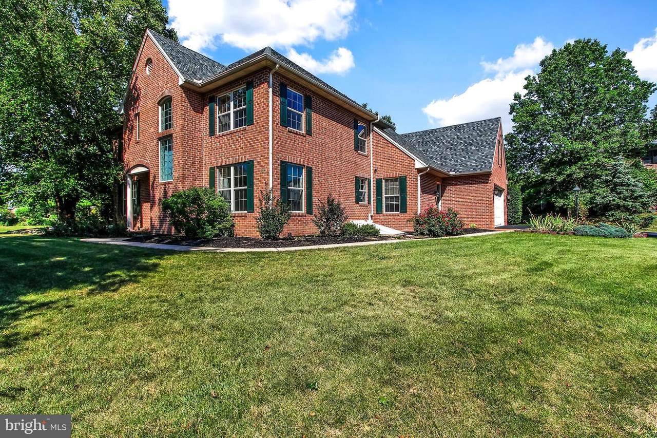 1390 Rosepointe Drive - Photo 1