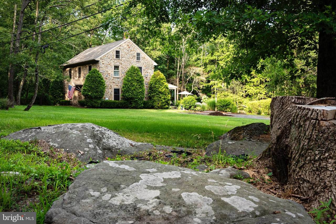 313 Mountain View Road - Photo 1