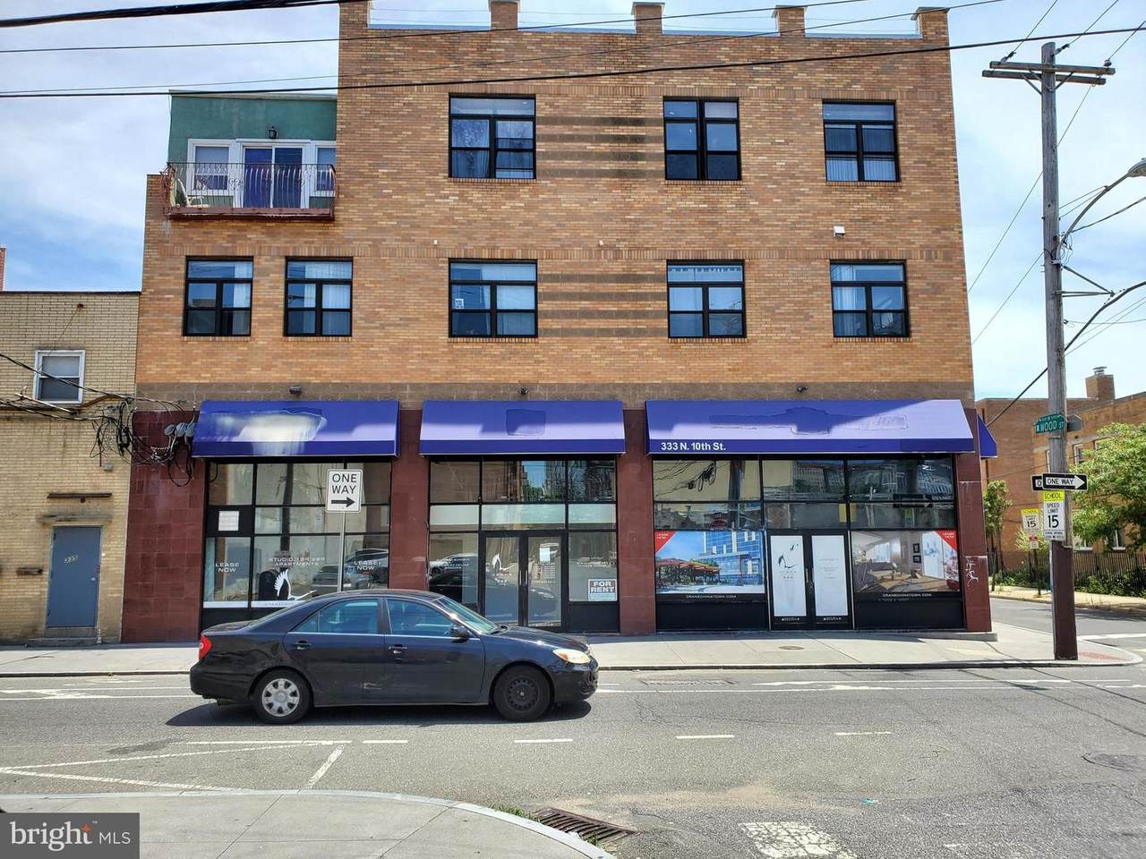 333 10TH ST - Photo 1