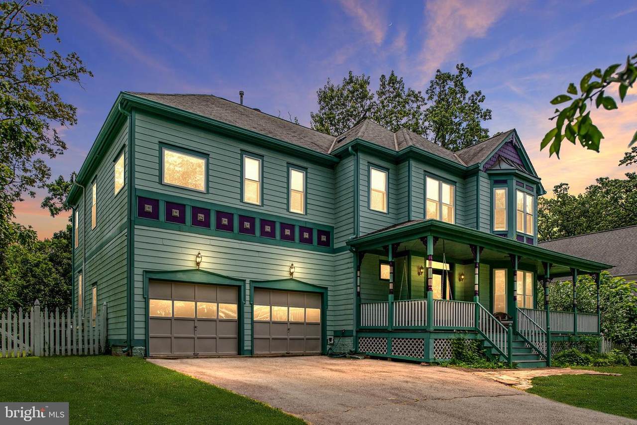2321 Chestnut Hill Avenue - Photo 1