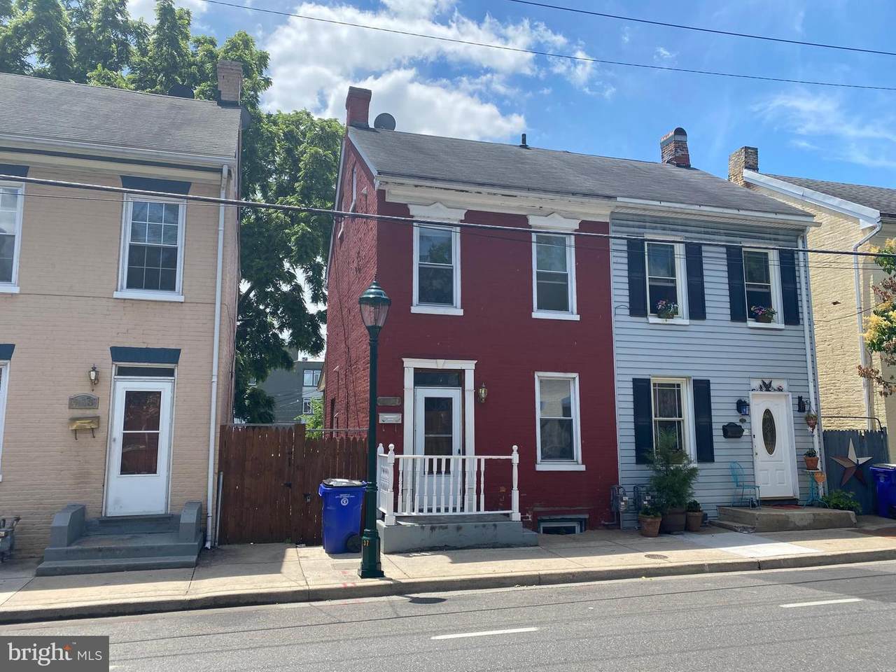 211 Franklin Street - Photo 1