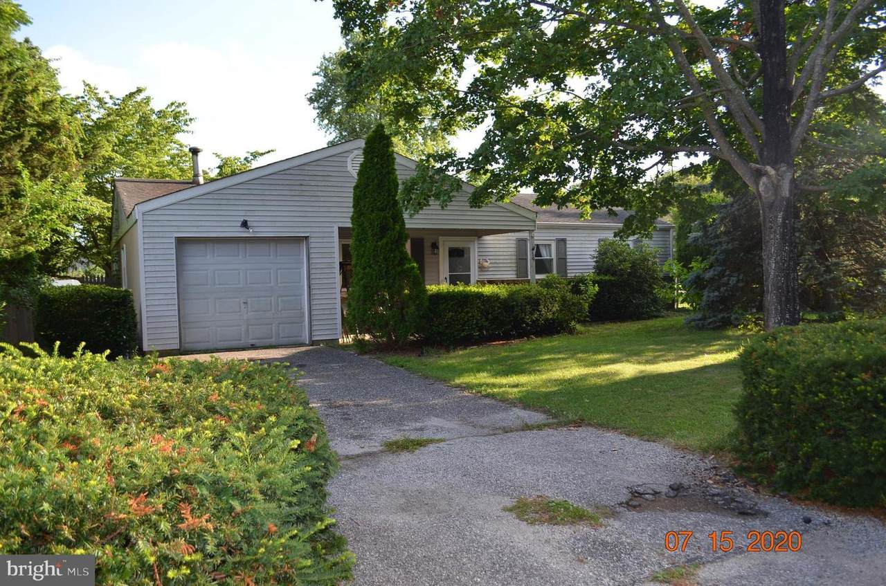 19 Spruce Drive - Photo 1