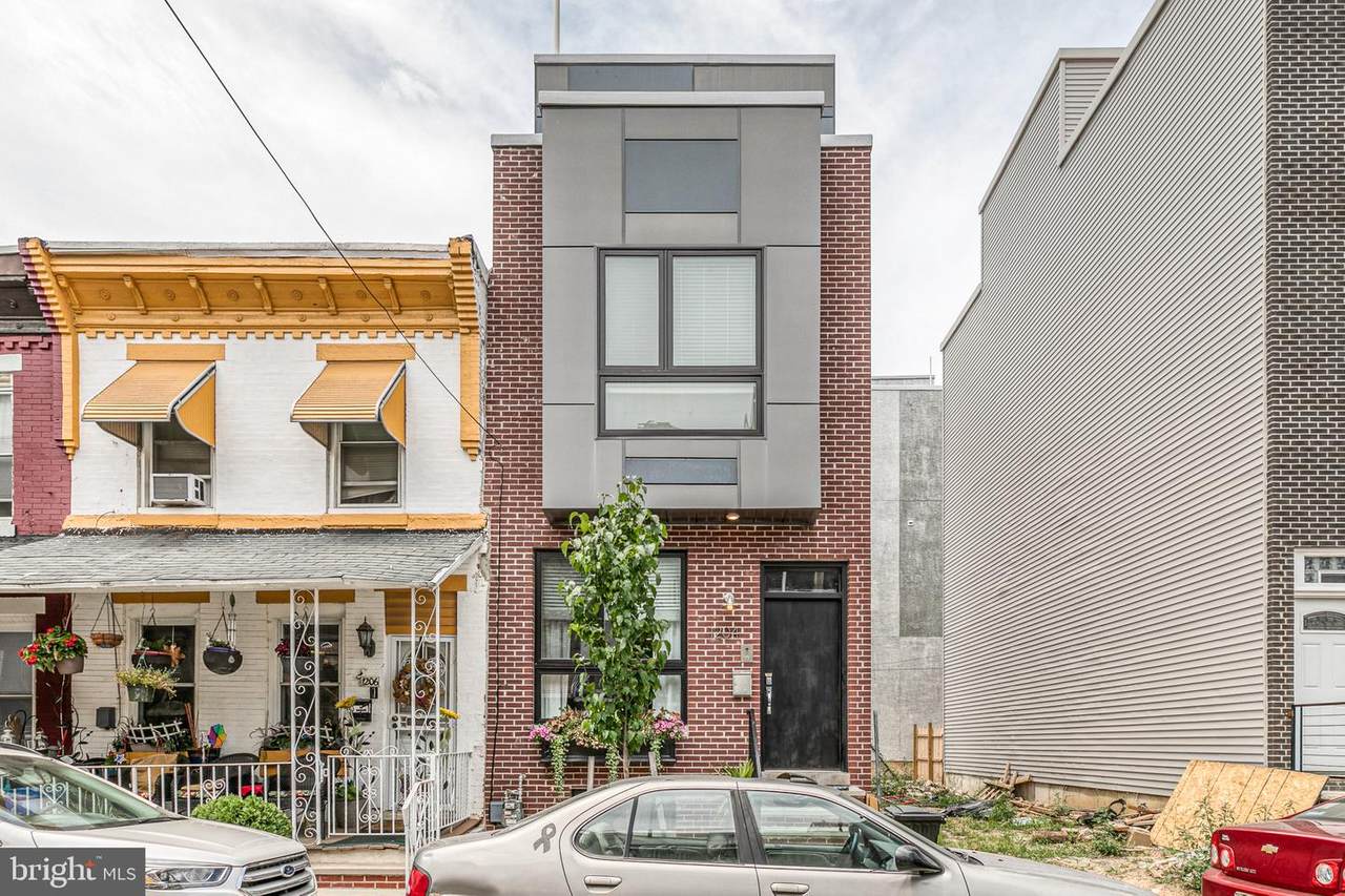 1204 Bucknell Street - Photo 1