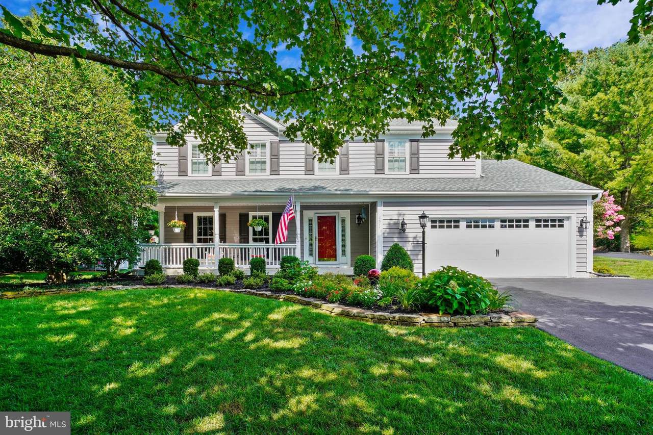 7311 Gardenview Drive - Photo 1