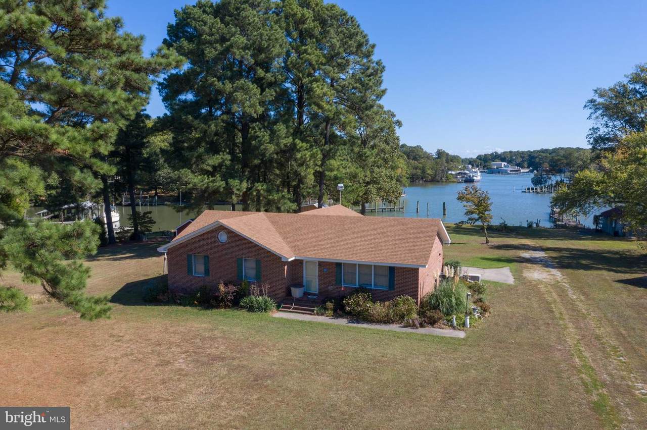 205 Crabhouse Drive - Photo 1