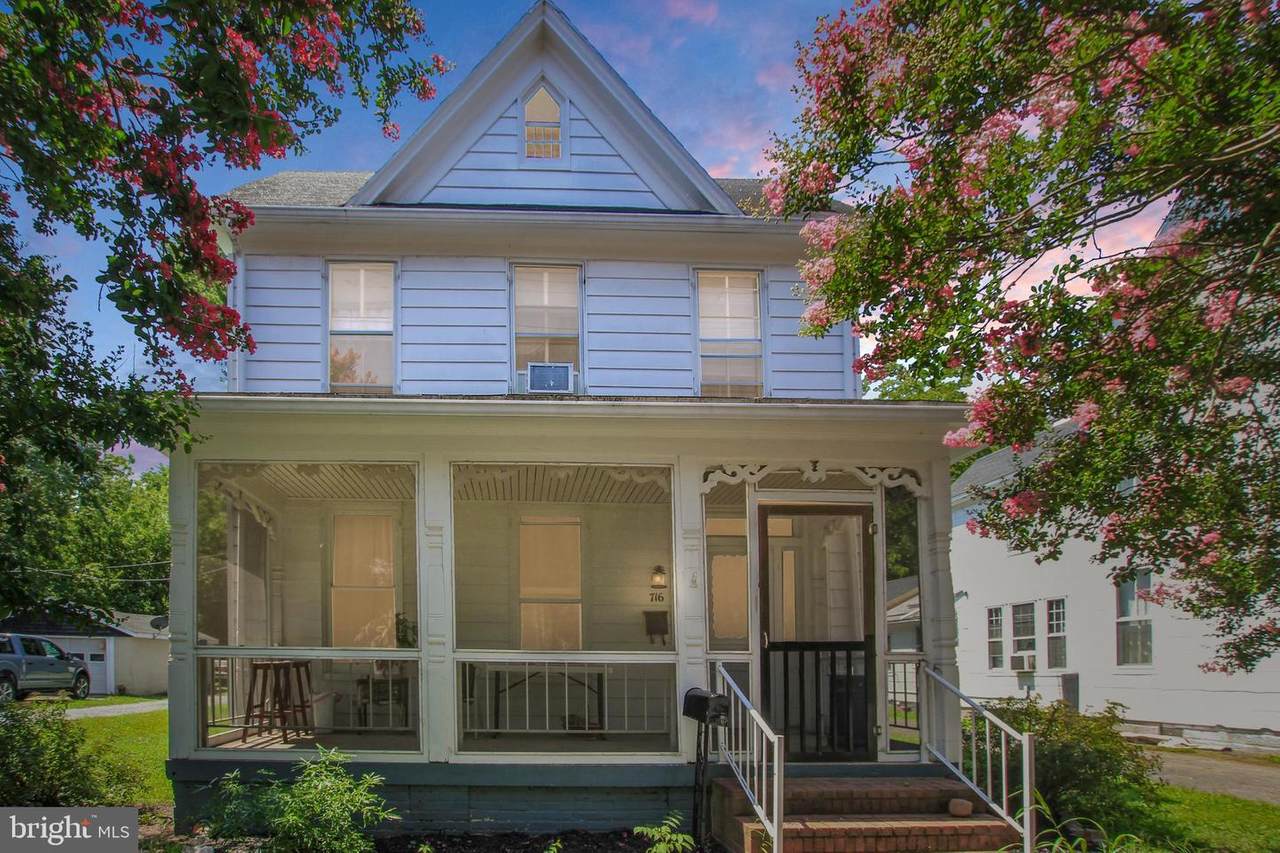 716 Glasgow Street - Photo 1