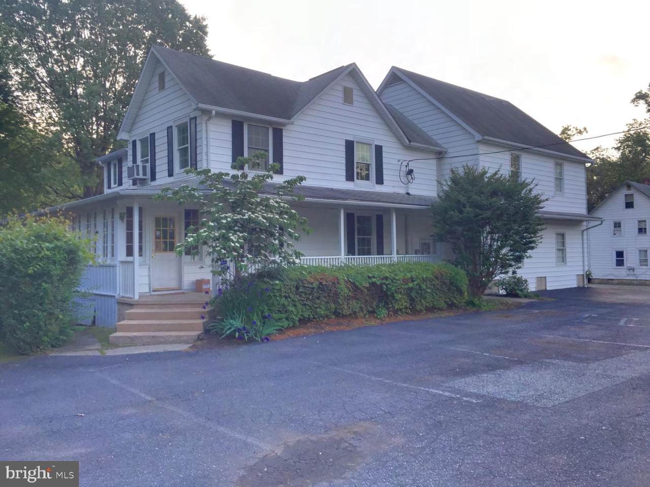 913 Bridge Street - Photo 1