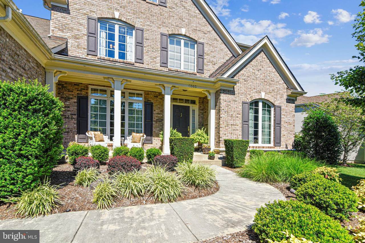 4865 Autumn Glory Way - Photo 1