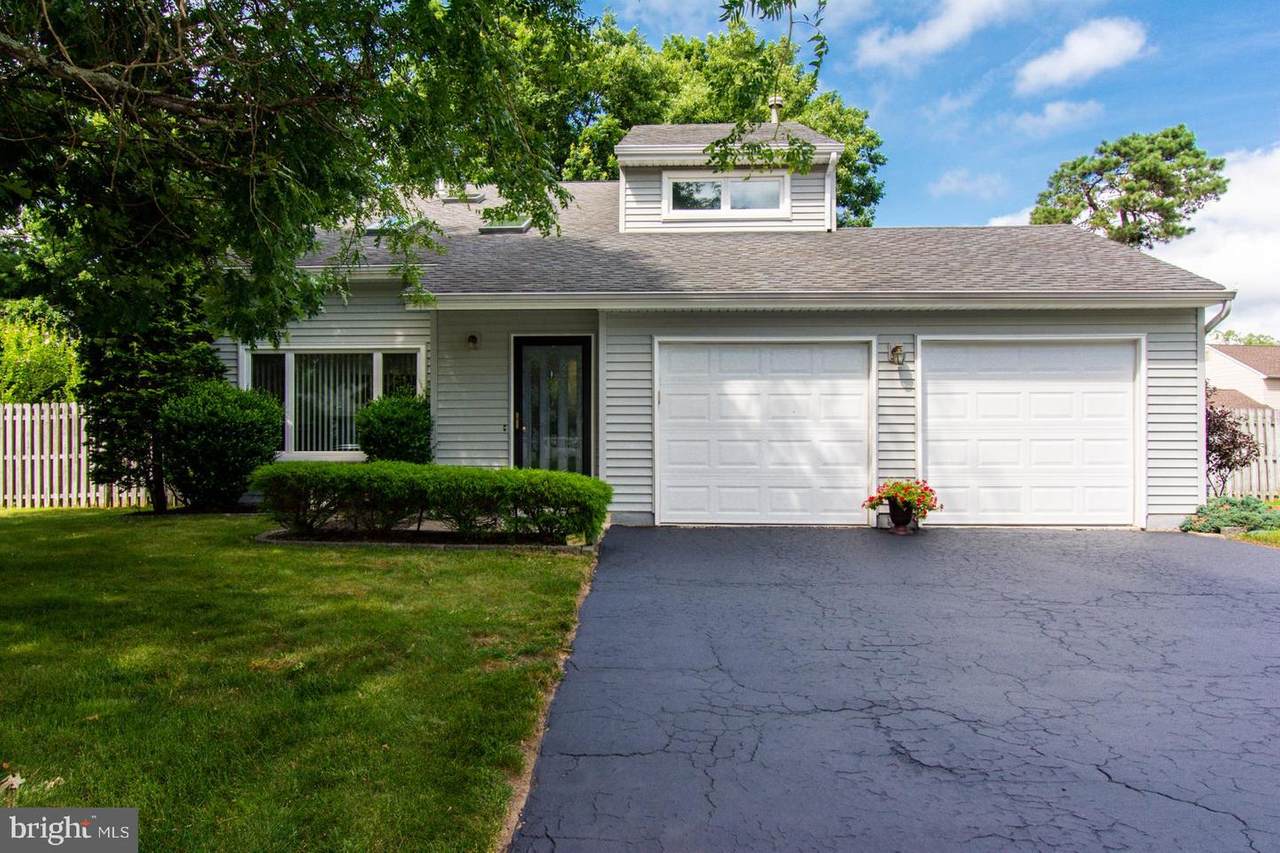 33 Bunker Hill Drive - Photo 1