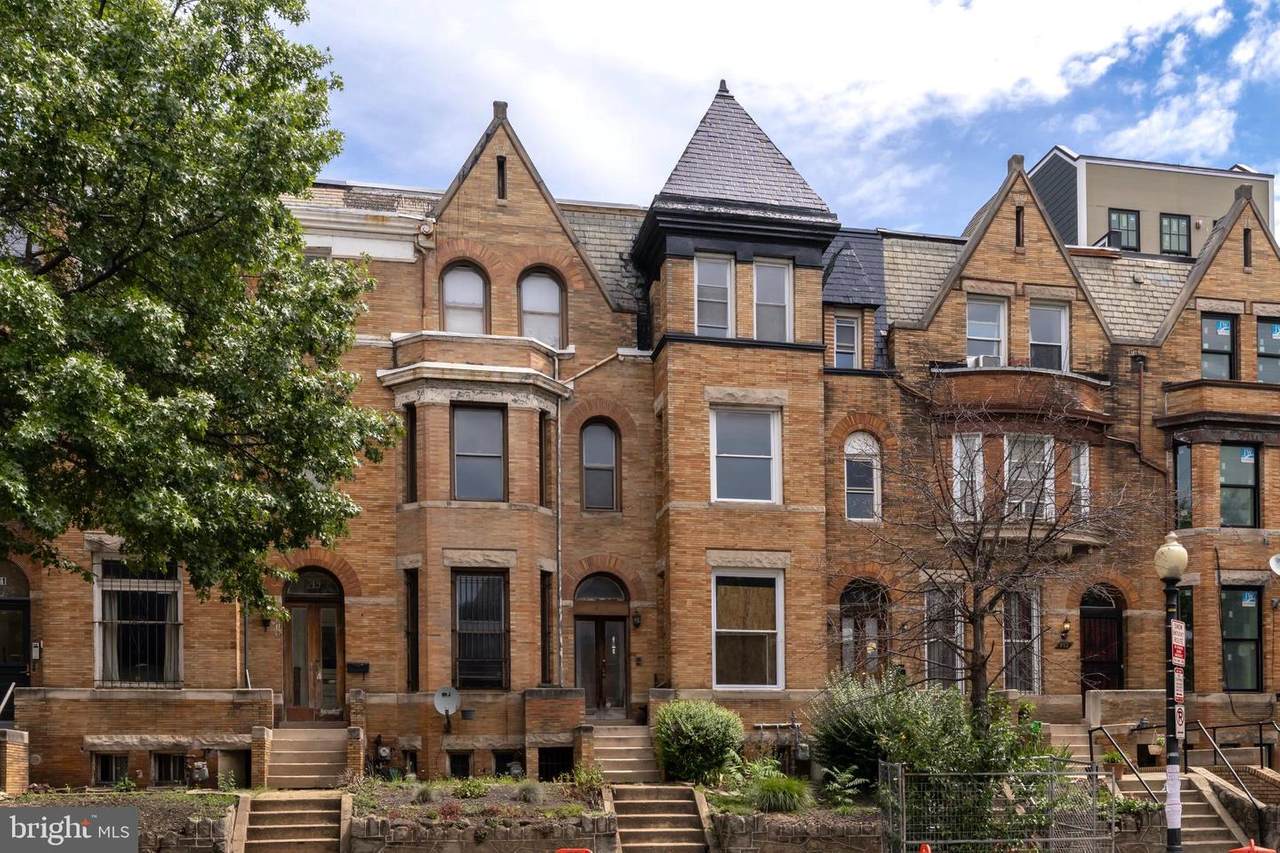 215 Florida Avenue - Photo 1