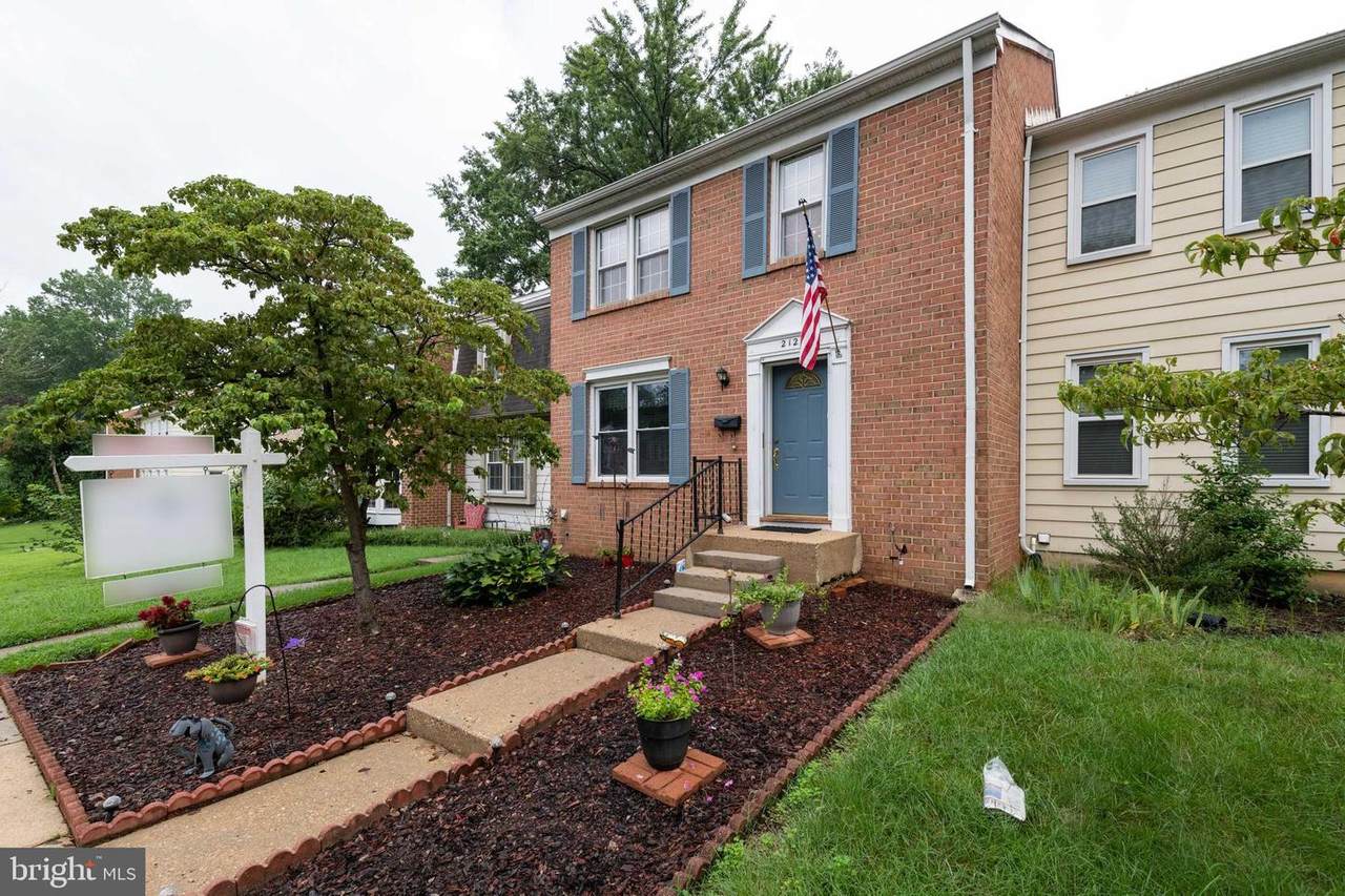 2121 Laurance Court - Photo 1