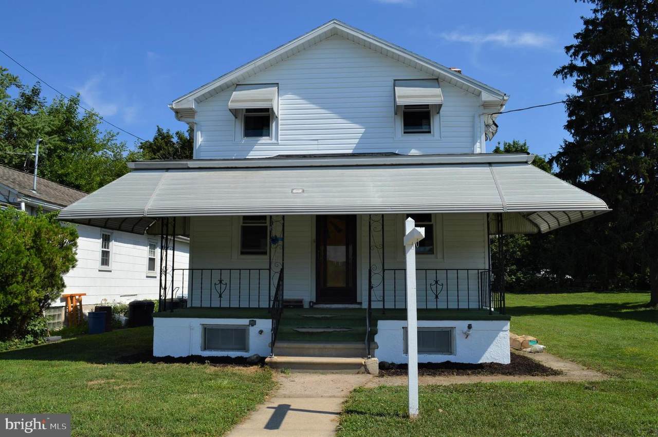 1141 Beaumont Avenue - Photo 1