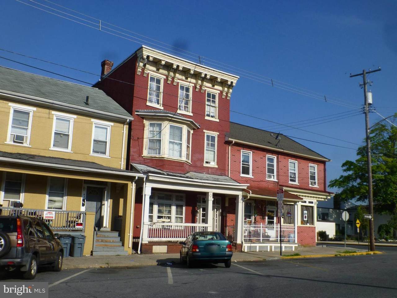 441 9TH Street - Photo 1