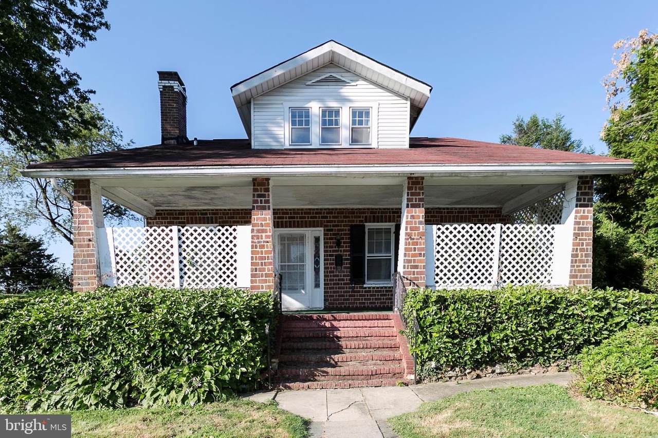 628 Plymouth Road - Photo 1