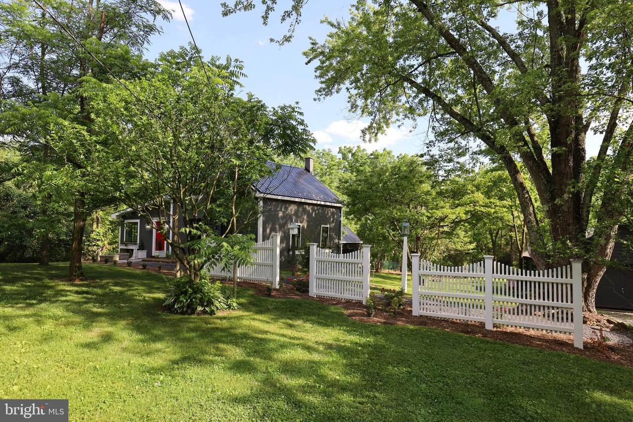 163 Amity Park Rd - Photo 1
