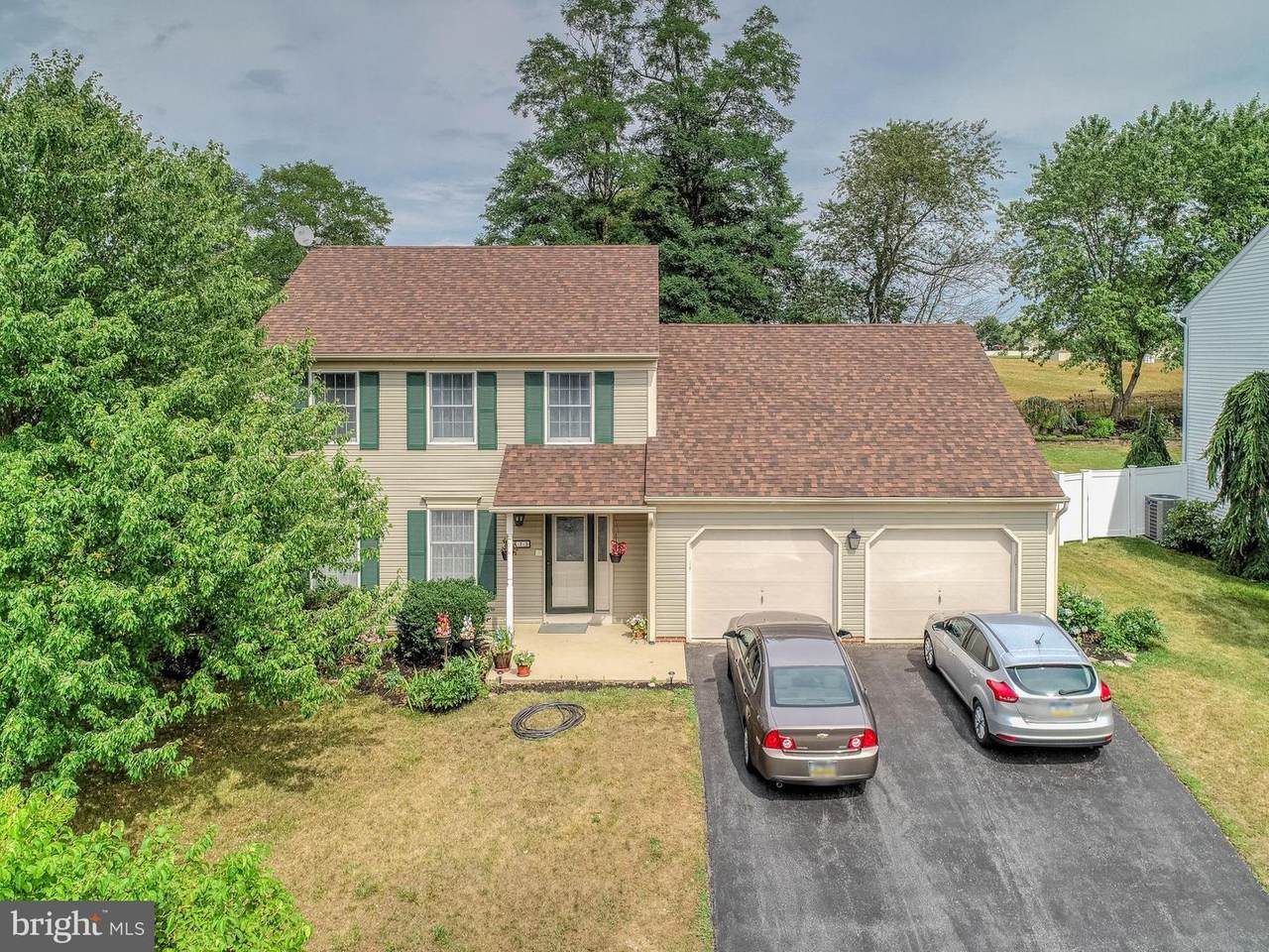 2413 Wicklow Drive - Photo 1