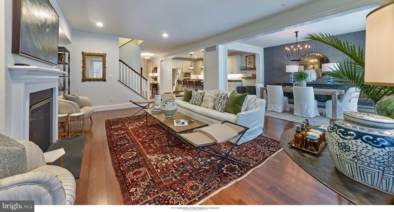 1038 James Walter Way - Photo 1