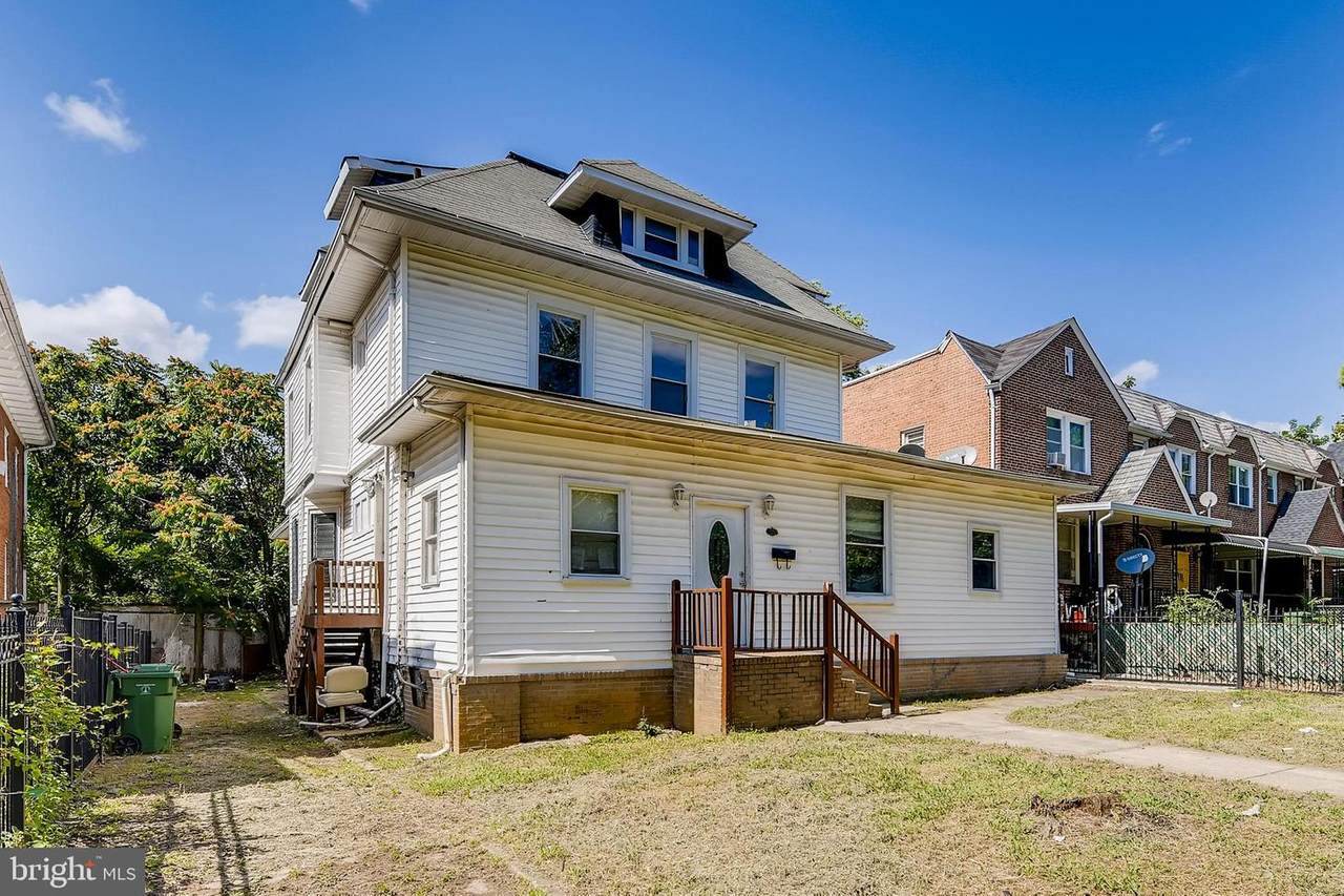 3922 Fairview Avenue - Photo 1