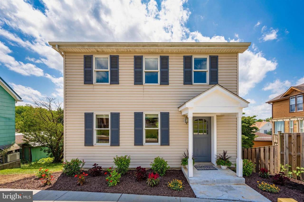 512 Main Street - Photo 1