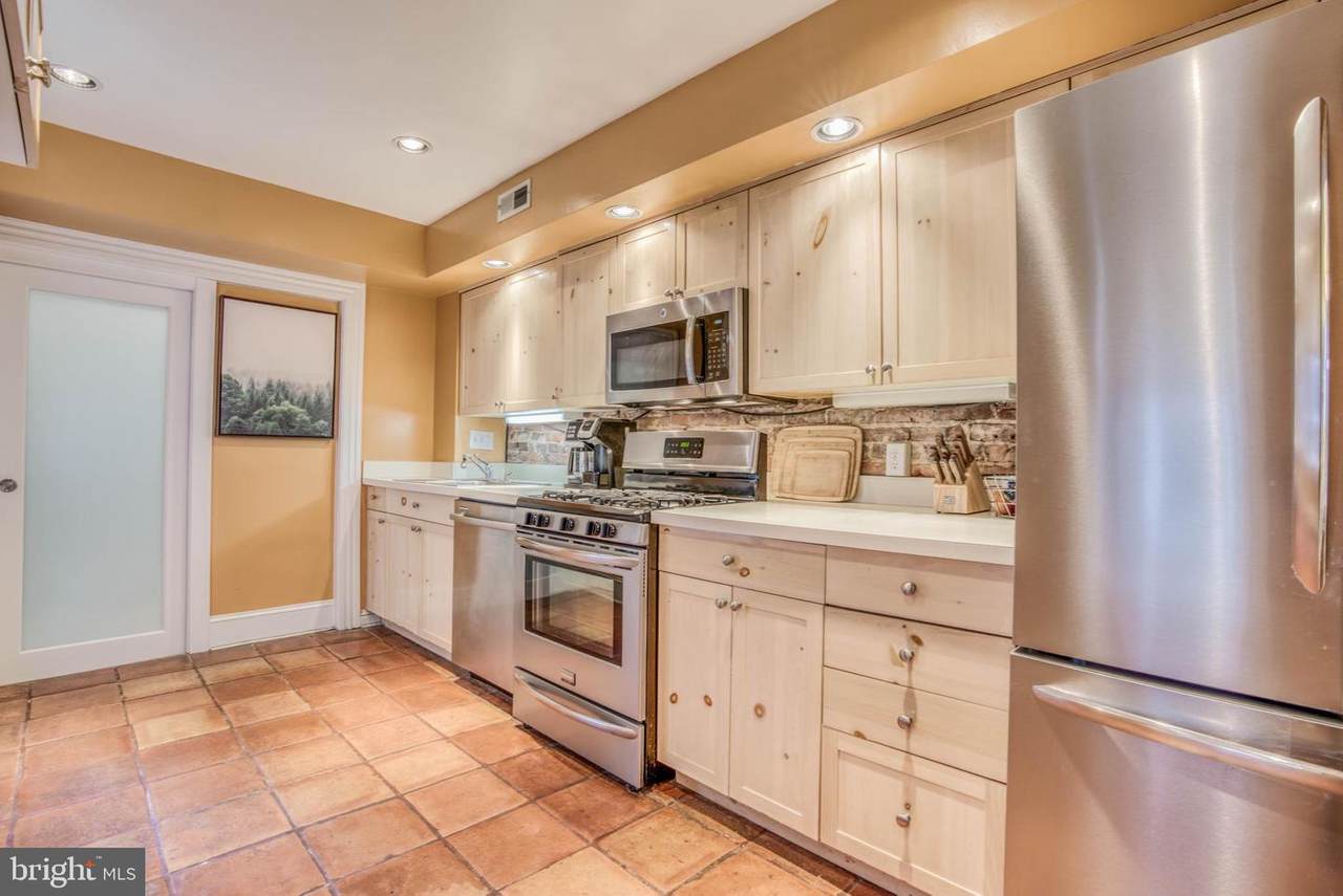 121 Clement Street - Photo 1