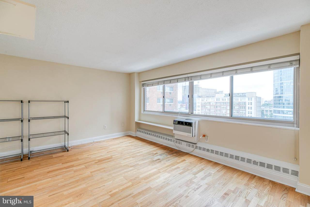 2101-17 Chestnut Street - Photo 1